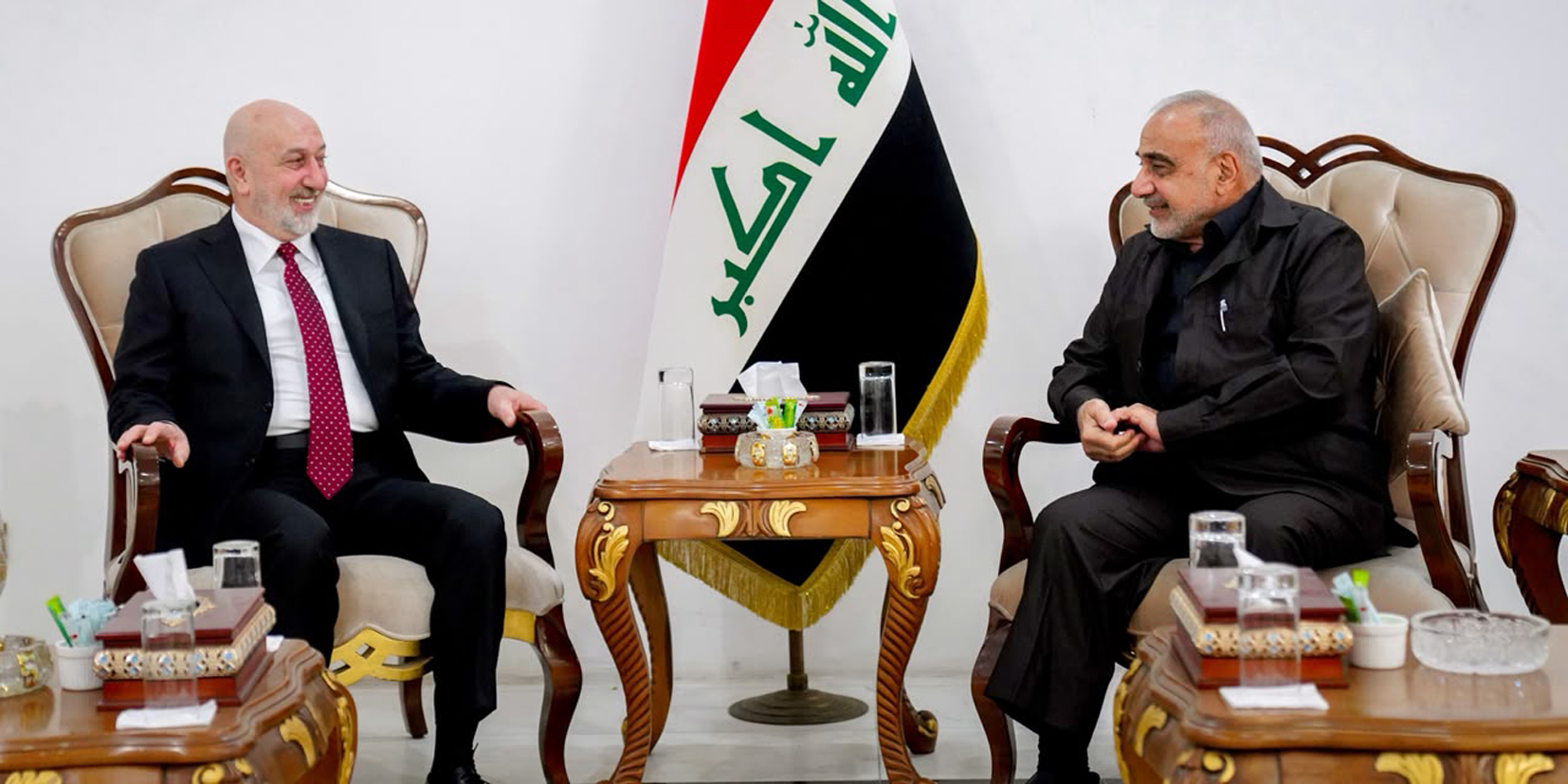 رئيس الجمهورية يلتقي رئيس الوزراء الأسبق الدكتور عادل عبد المهدي